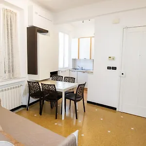 casa-mare-varazze.hotelitalianriviera.com/